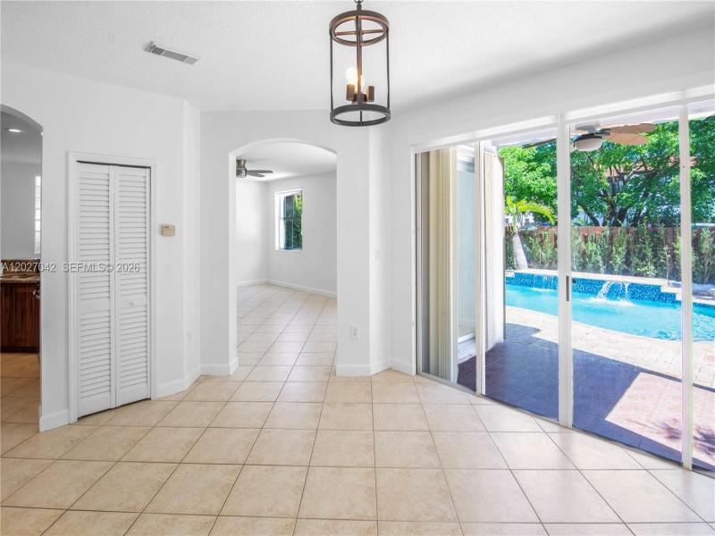 Property photo # 4