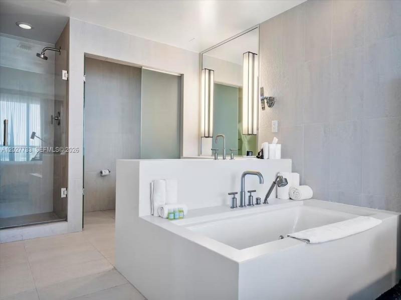 Condo for sale at W Residences Ft Lauderdale 1205