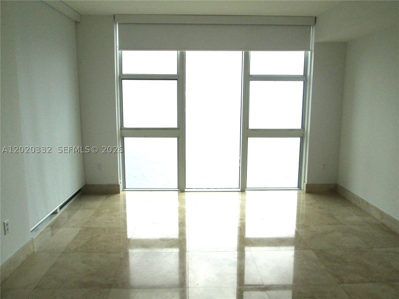Comprar apartamento no Beach Club Three 2301