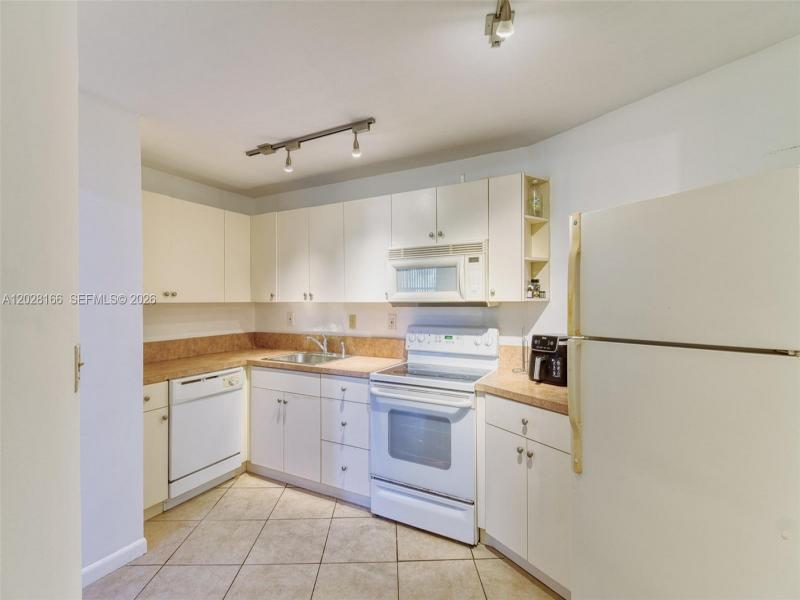 Property photo # 3