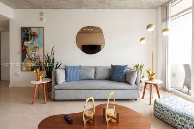 Midtown Midblock Apt #613