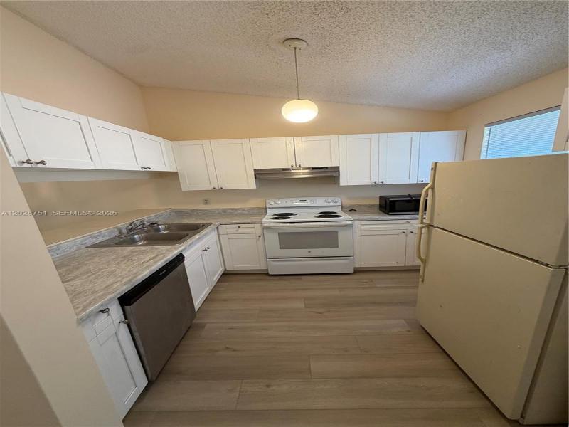Property photo # 6