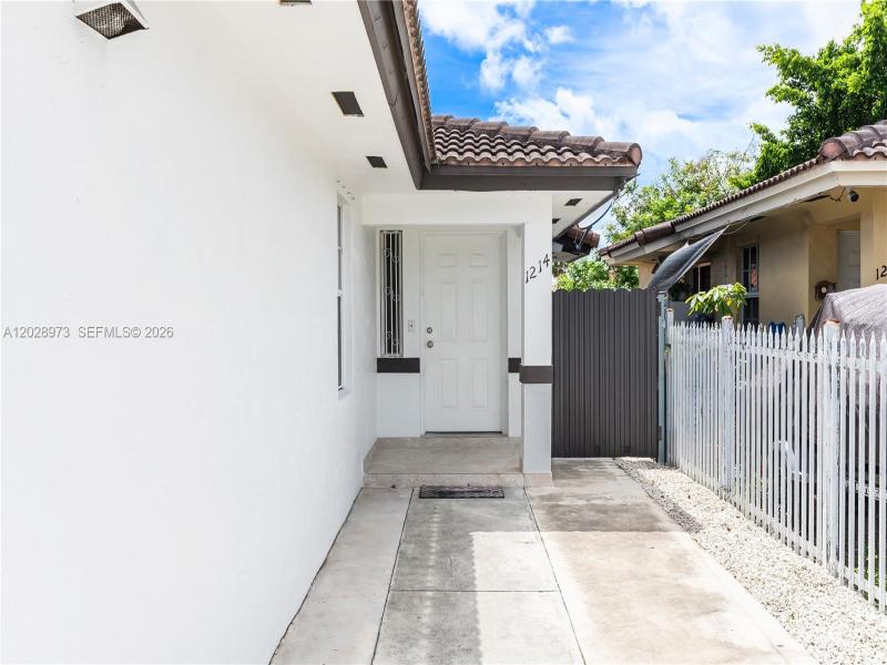 Property photo # 0