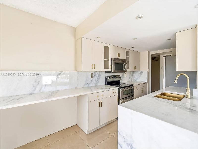 Property photo # 2