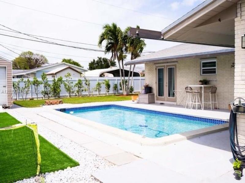 Property photo # 9