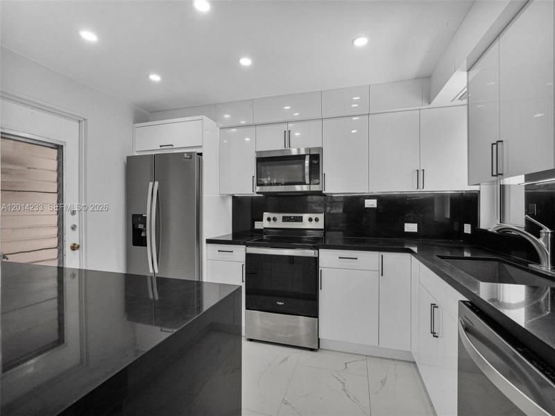 Property photo # 4