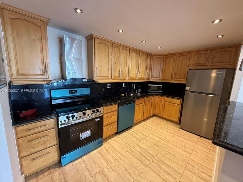 Property photo # 2