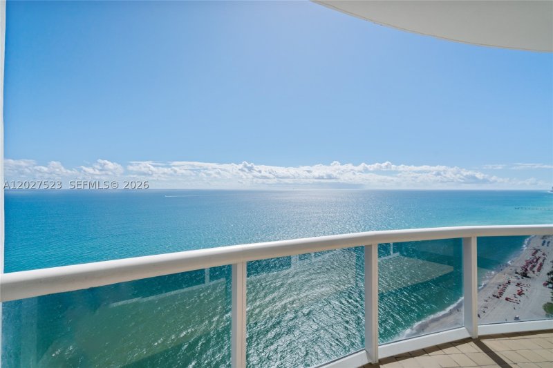 Alquiler de apartamento en Trump Royale 4209