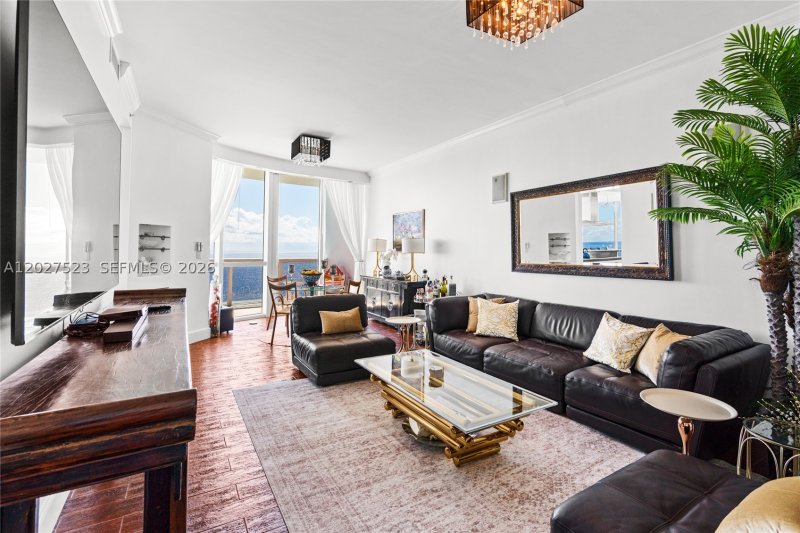 Alquiler de apartamento en Trump Royale 4209