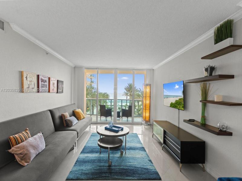 Apartment for rent at The Wave Condo 320