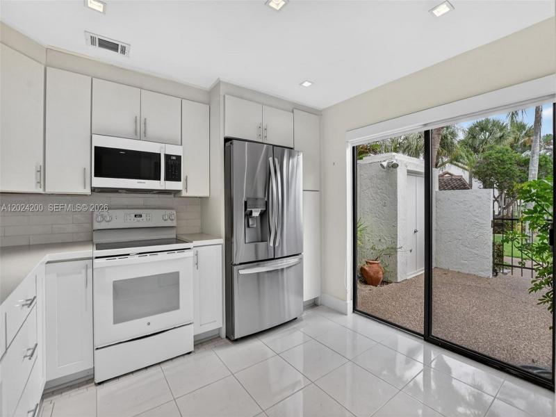 Property photo # 8
