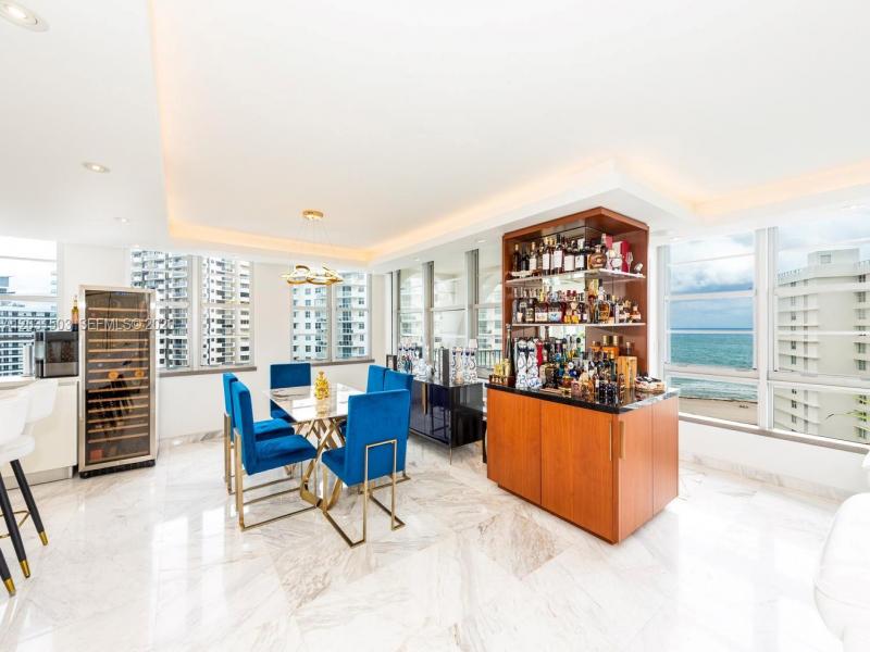 Comprar apartamento en Fifty Six Sixty 14C