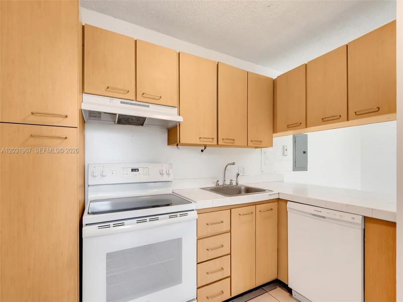 Property photo # 2