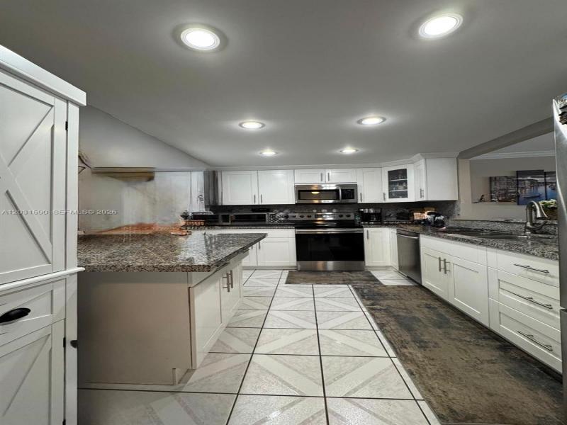 Property photo # 2