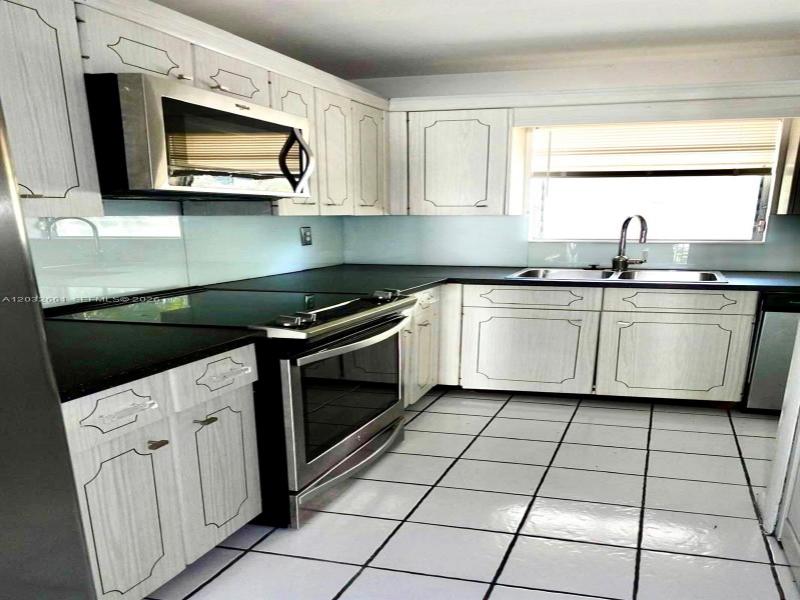 Property photo # 3
