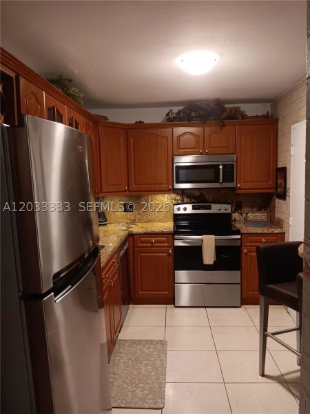 Apartment for rent at Four Winds Condo 1206