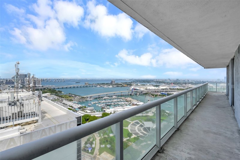 Apartment for rent at 50 Biscayne 3802