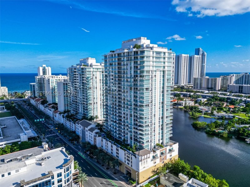 Apartment for rent at Arlen House 4-1805