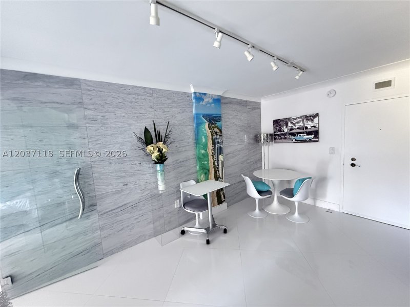 Apartment for rent at South Bay Club 605