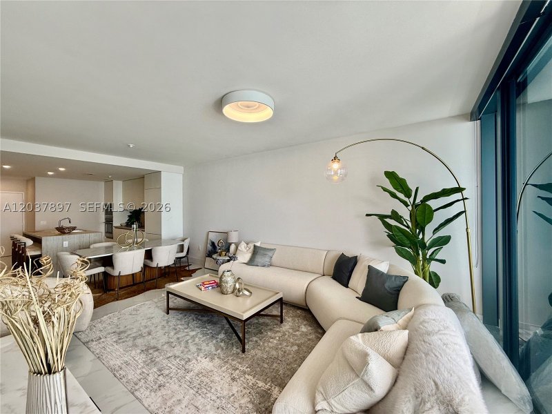 Apartment for rent at Aria Reserve Miami 1002
