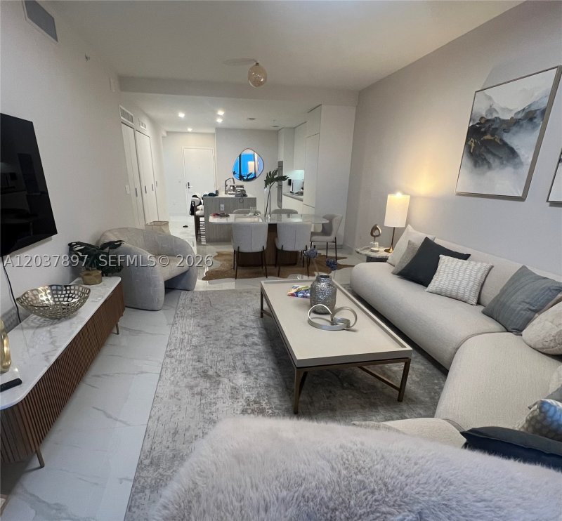 Apartment for rent at Aria Reserve Miami 1002