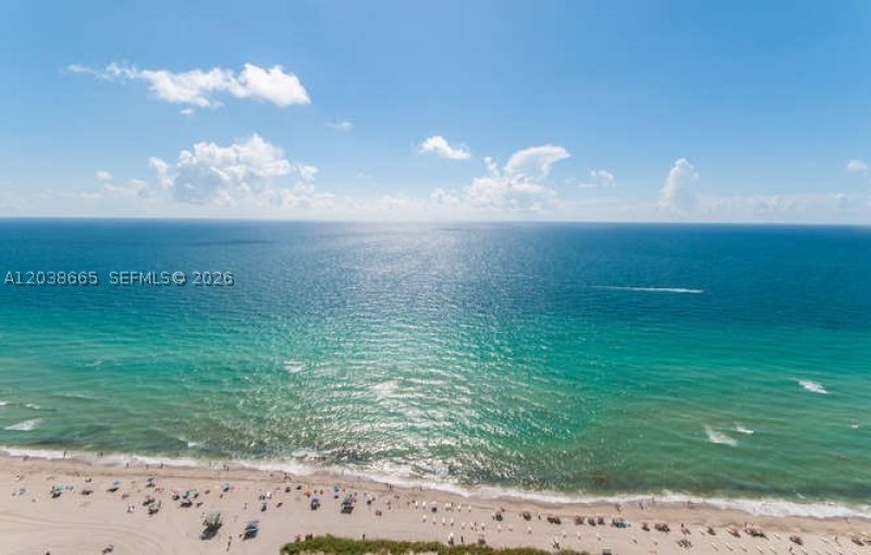 Aluguel de apartamento no Beach Club Three 3103