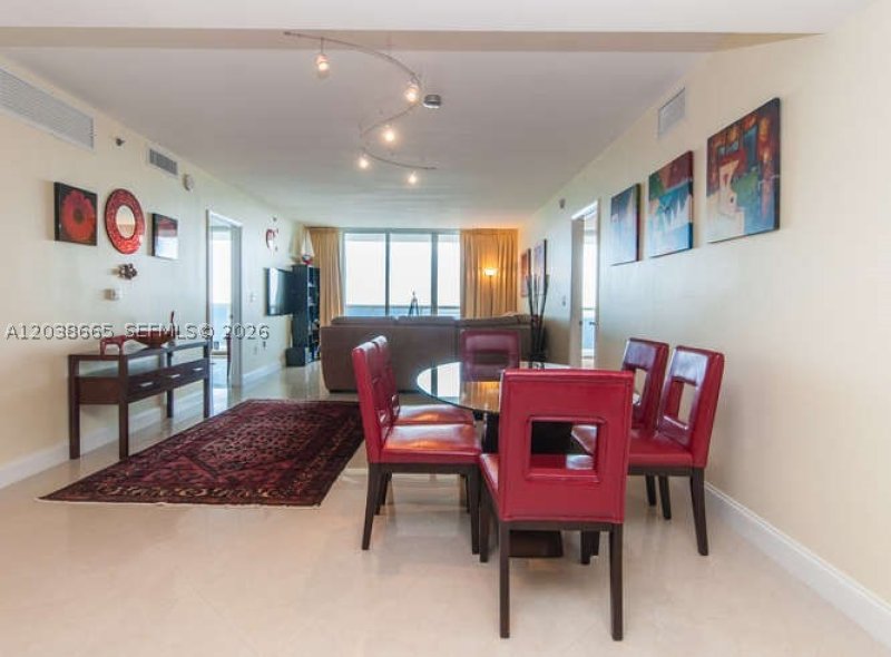 Aluguel de apartamento no Beach Club Three 3103