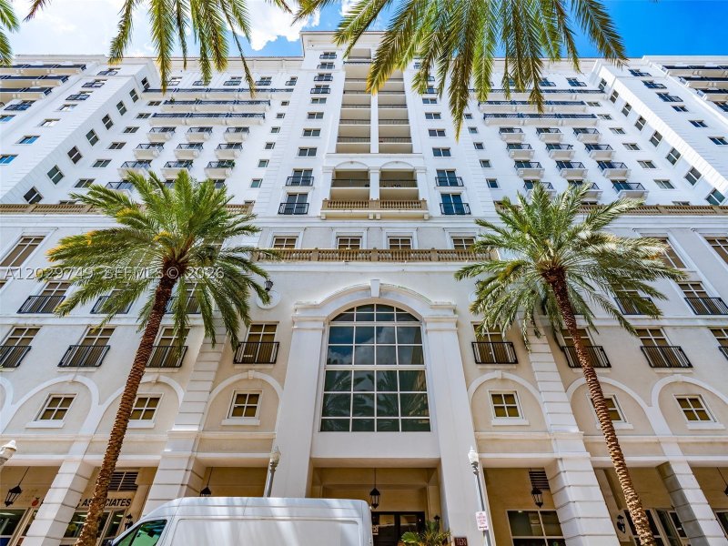Apartment for rent at Ten Aragon 1013