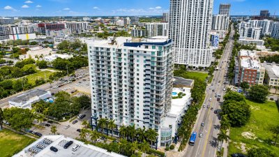 1800 Biscayne Plaza Apt #504