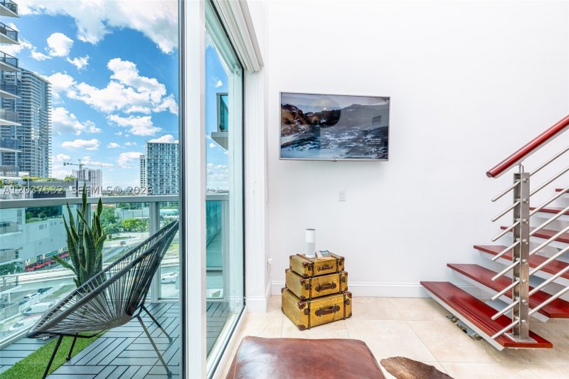 Brickell on the River South Apt #706
