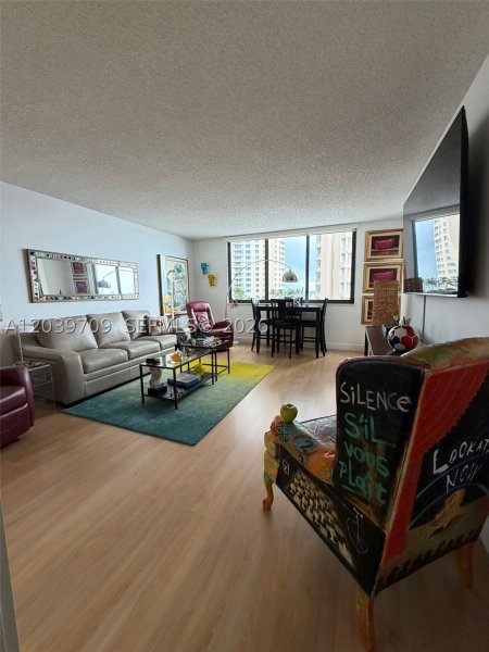 Apartment for rent at Brickell Key Two 828