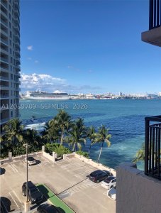 Brickell Key Two Apt #828