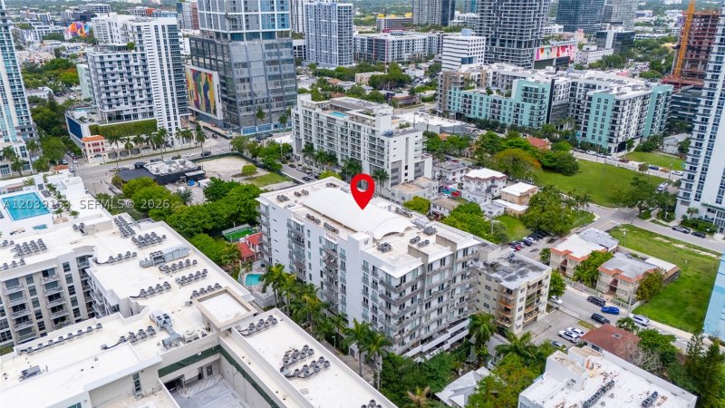 Condo for sale at Baylofts 602