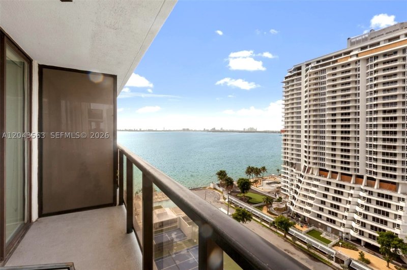 Alquiler de apartamento en Charter Club Condos 1717