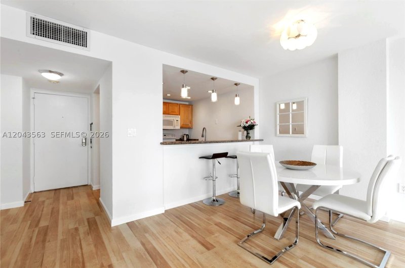 Alquiler de apartamento en Charter Club Condos 1717