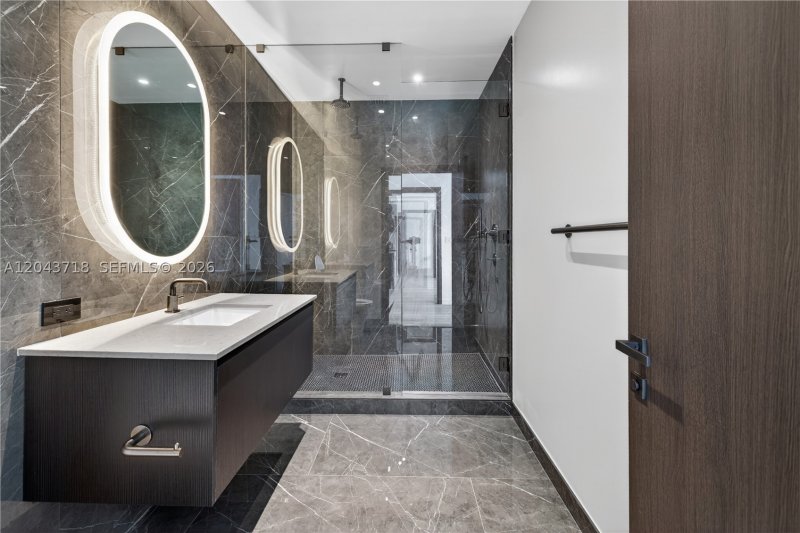 Condo for sale at E11EVEN Hotel & Residences 4701
