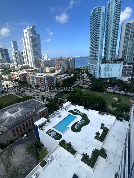 Apartment for rent at 1800 Biscayne Plaza 1902