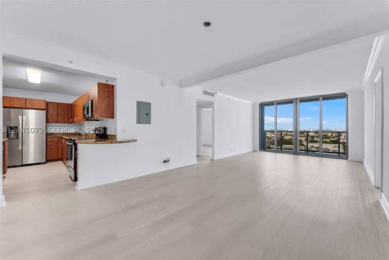 Apartment for rent at 401 Blu 1201
