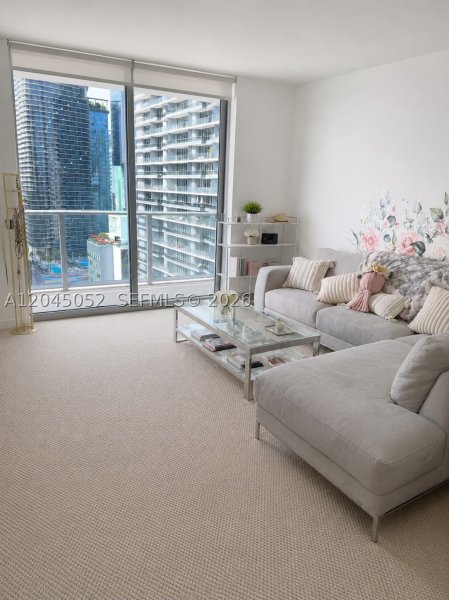 Alquiler de apartamento en 1100 Millecento 2809