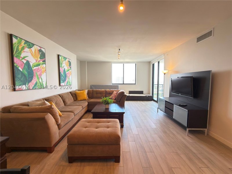 Apartment for rent at Nine at Mary Brickell Village 2613