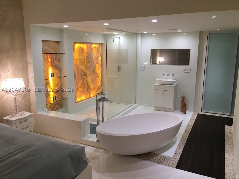 Property photo # 9