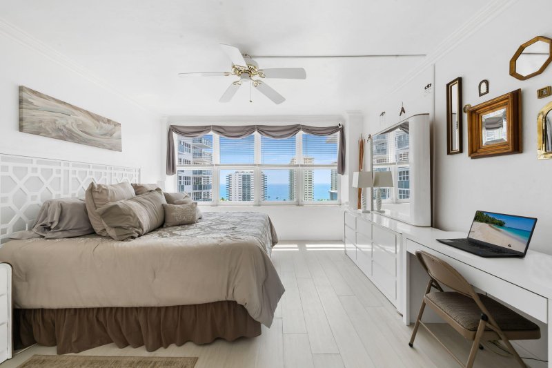 Condo for sale at Coral Ridge Towers South 1414