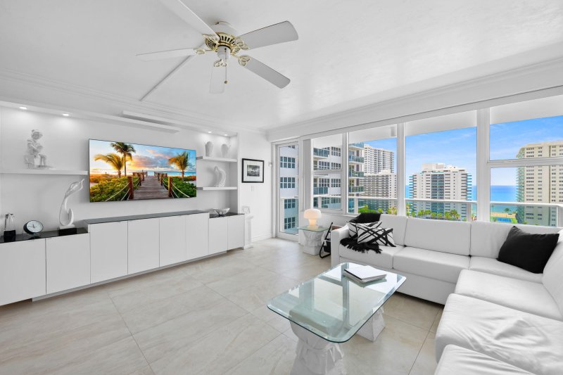 Condo for sale at Coral Ridge Towers South 1414