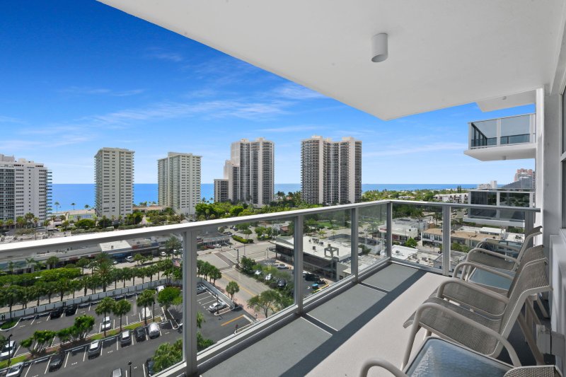 Condo for sale at Coral Ridge Towers South 1414