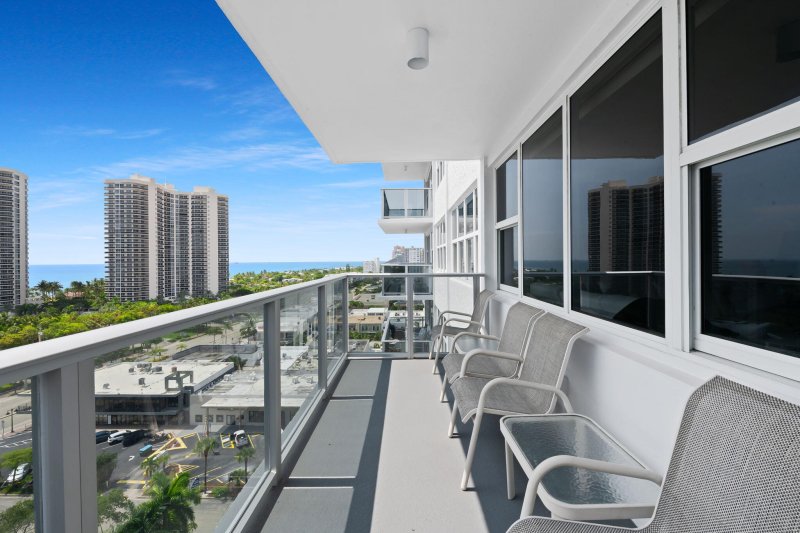 Condo for sale at Coral Ridge Towers South 1414