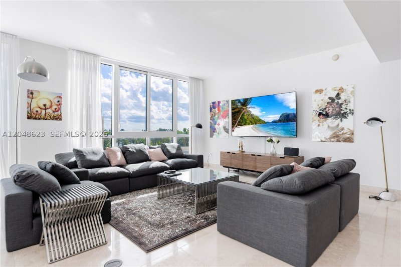 Apartment for rent at Continuum II North 701