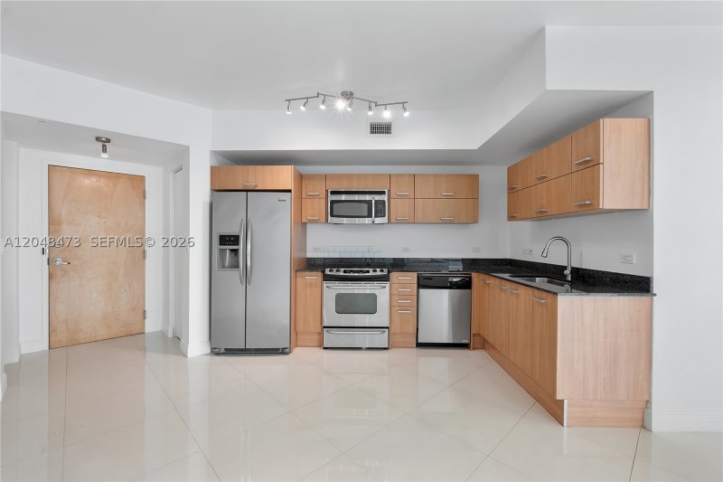Property photo # 9