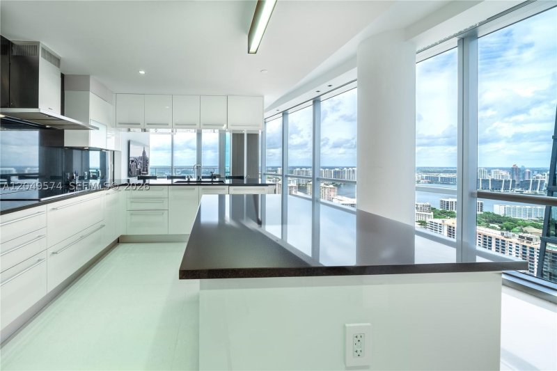 Condo for sale at Jade Ocean 4208