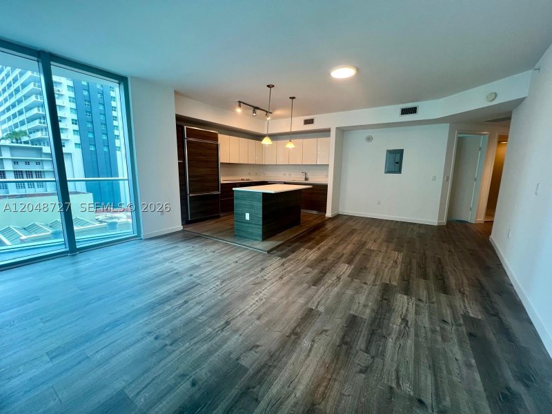 Alquiler de apartamento en 1100 Millecento 601