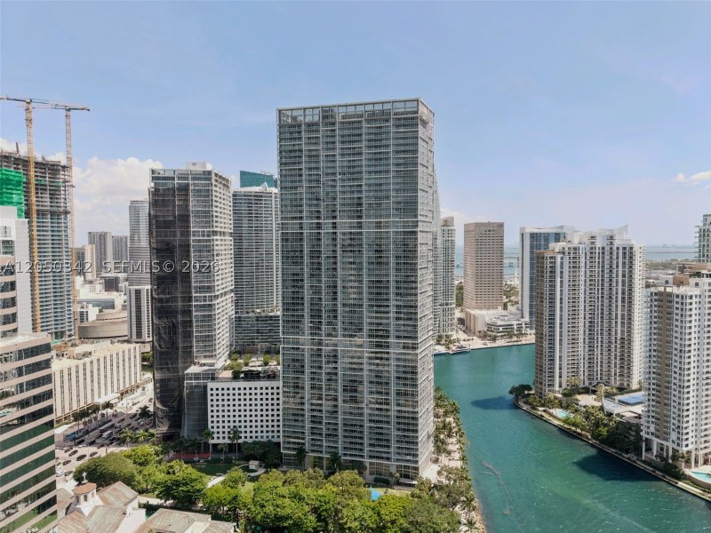 Condo for sale at Icon Brickell Tower II 5309
